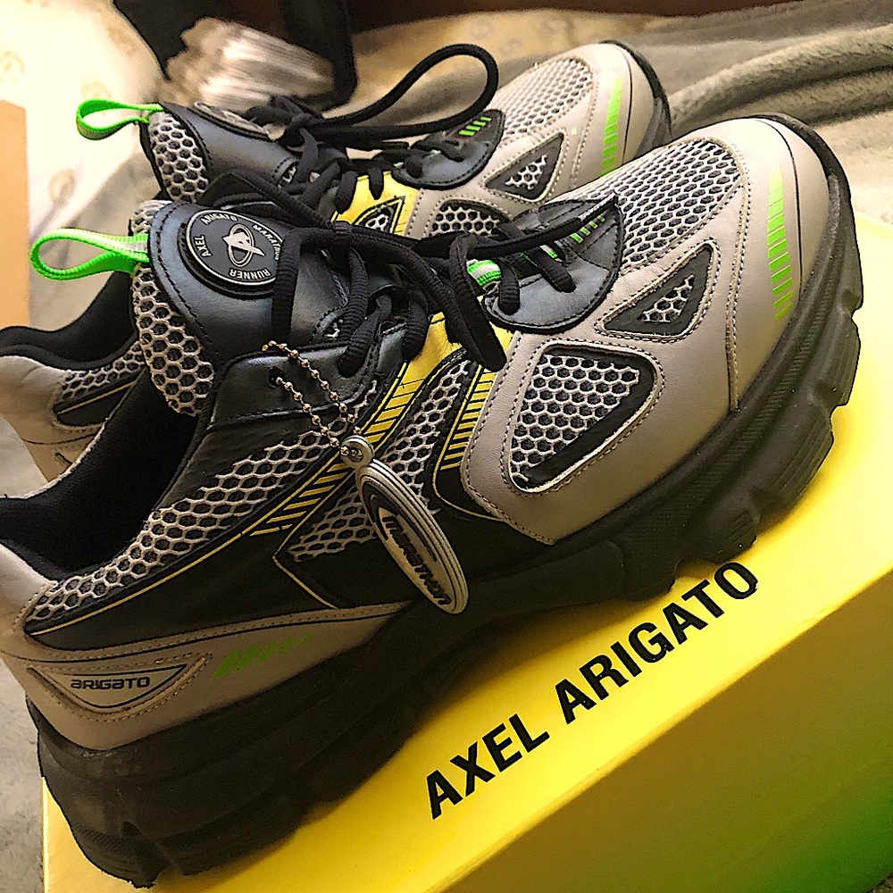 Axel Arigato Marathon Runners